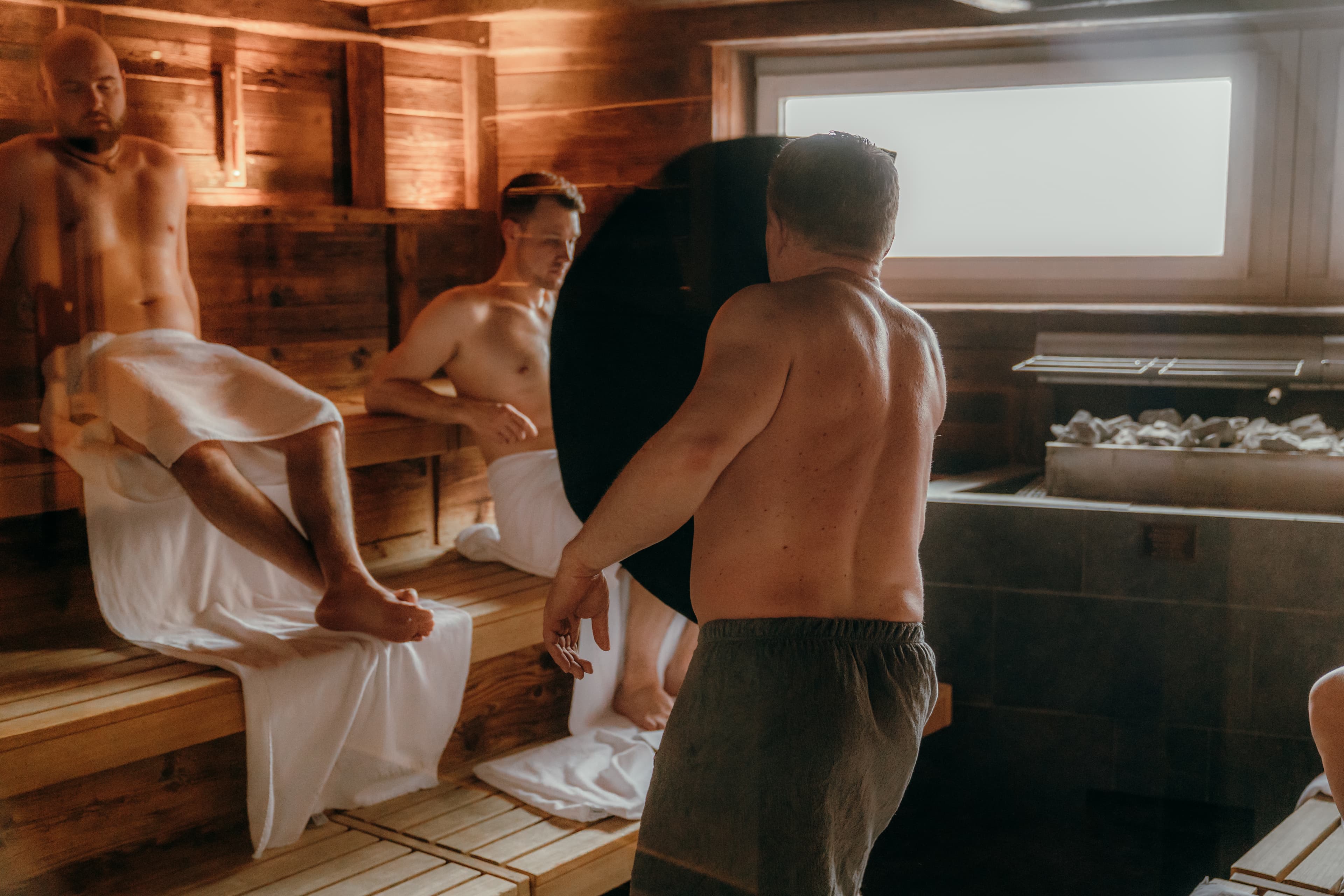 Aufguss in der finnischen Sauna